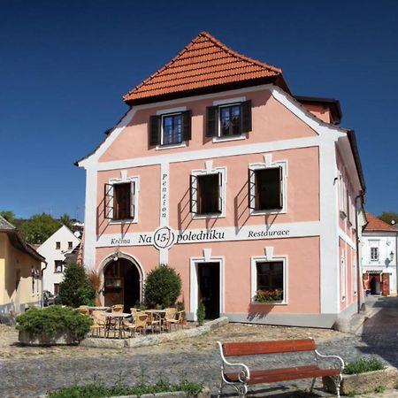 Penzion Na 15. Poledniku Hotel Jindrichuv Hradec Bagian luar foto