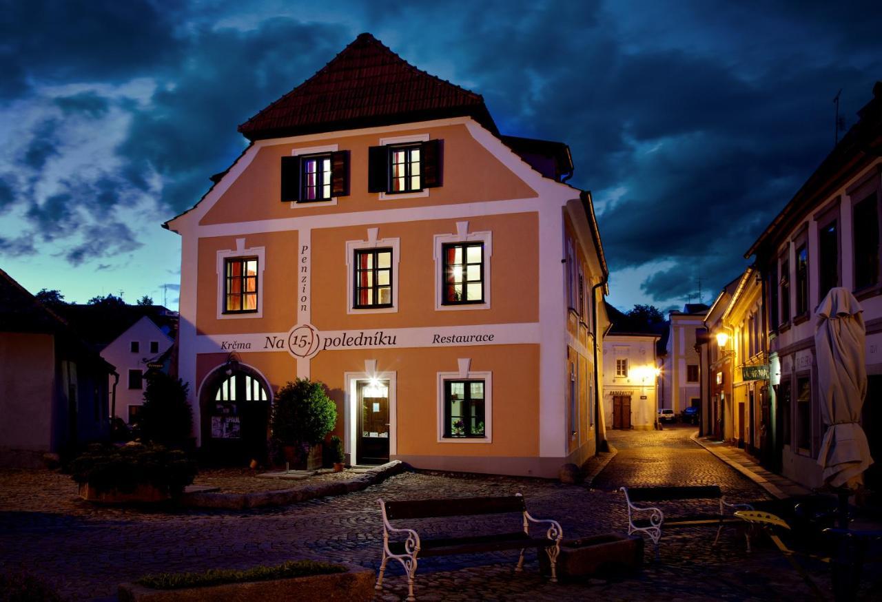 Penzion Na 15. Poledniku Hotel Jindrichuv Hradec Bagian luar foto
