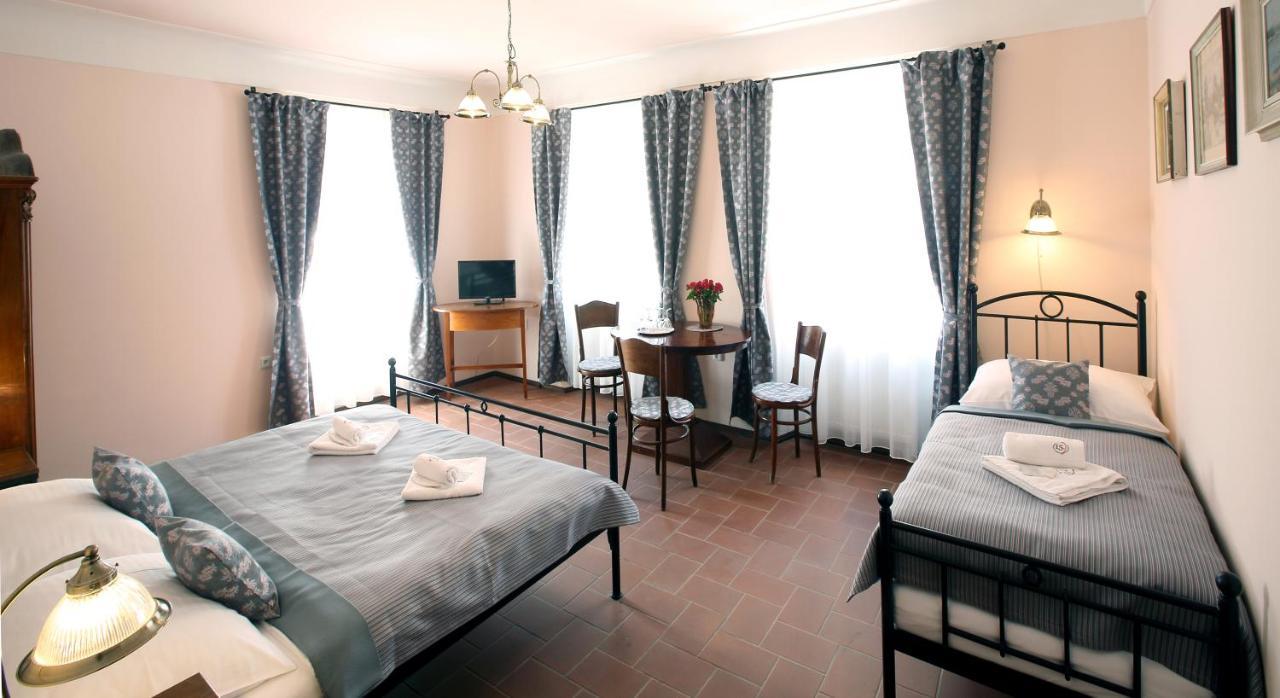 Penzion Na 15. Poledniku Hotel Jindrichuv Hradec Bagian luar foto
