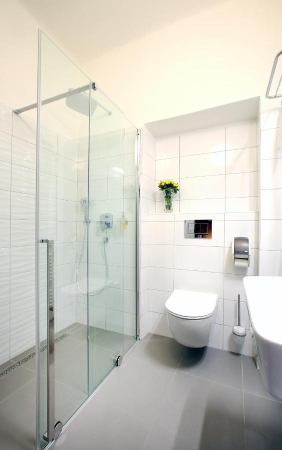 Penzion Na 15. Poledniku Hotel Jindrichuv Hradec Bagian luar foto